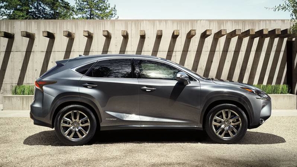 2016-Lexus-NX-300h-hybrid-TD-3.jpg