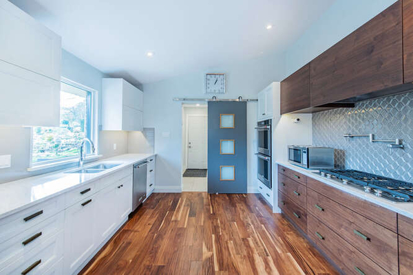 259 Windermere Rd London ON-small-020-025-Kitchen-666x445-72dpi.jpg